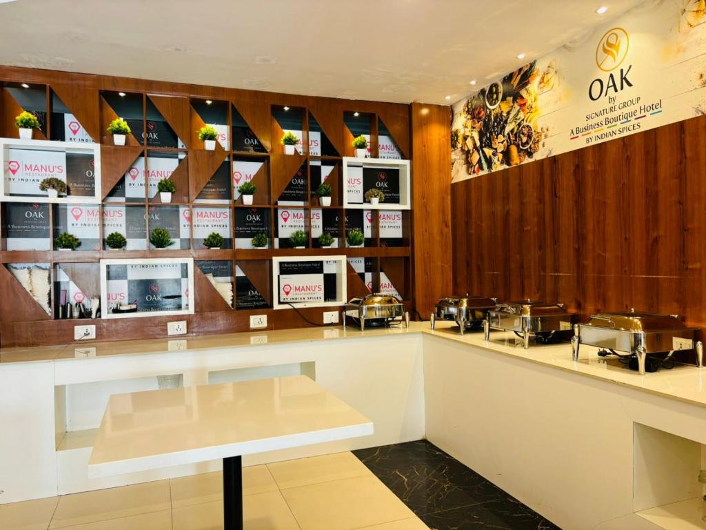 Hotel Oak Reception